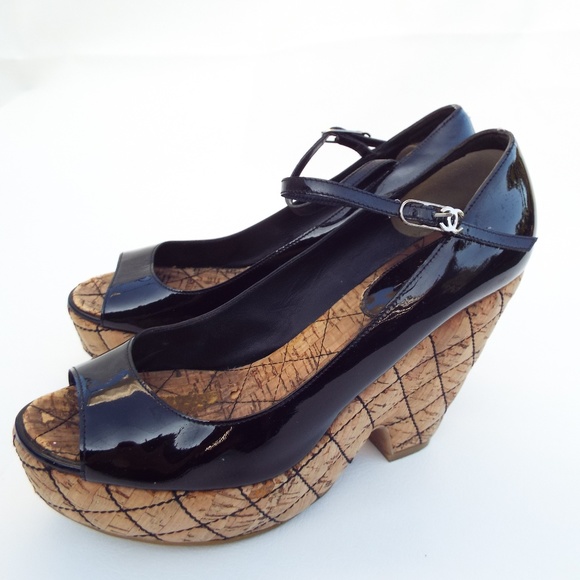 Chanel Quilted Patent Leather CC Wedge Pumps - Picture 2 of 8